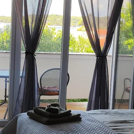 Riviera And 4* Palit
