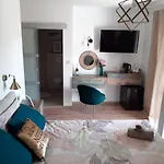Guest house Riviera And 4*