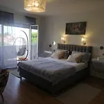Riviera And Guest house Palit