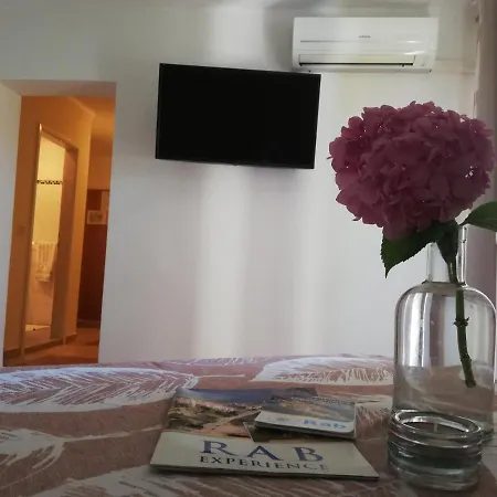 Riviera And 4* Palit