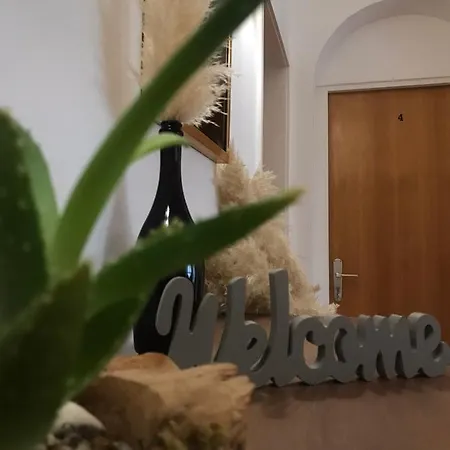 Gasthuis Riviera And Palit