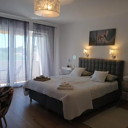 Riviera And Penzion 4*