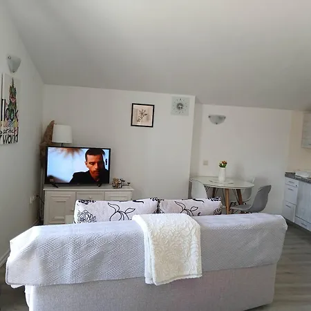 Riviera And Gasthuis Palit