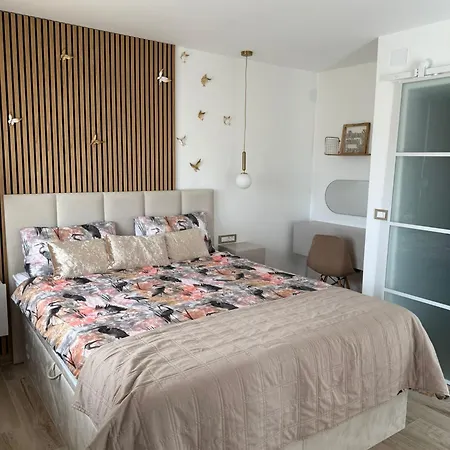 Penzion Riviera And